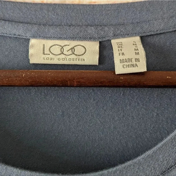 LOGO By Lori Goldstein Size Small Scoop Neck Lace Trim Hem Tunic Top Blouse Blue - Picture 5 of 12